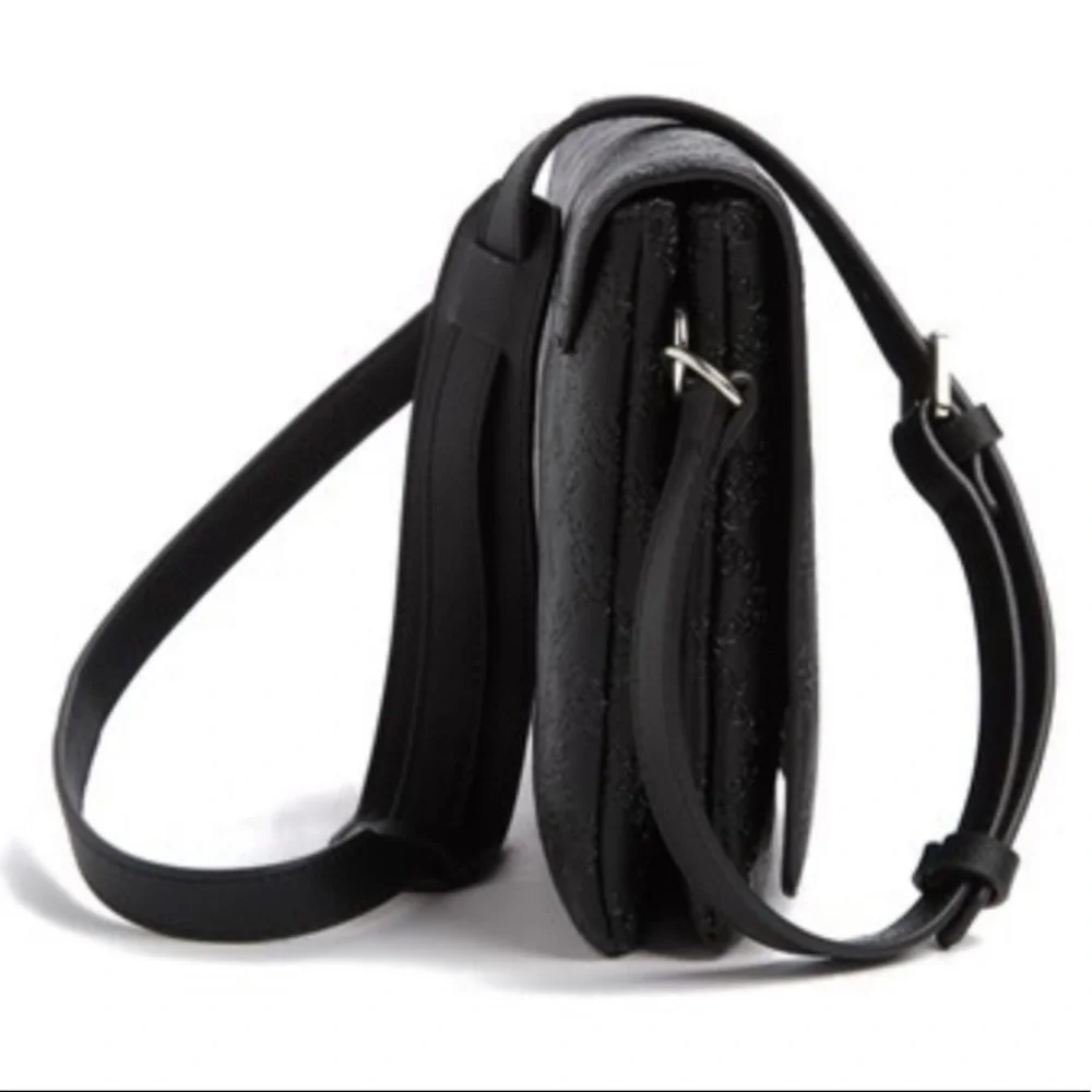 FRENCH Connection
Marin Messenger Bag - Picture 2 of 5